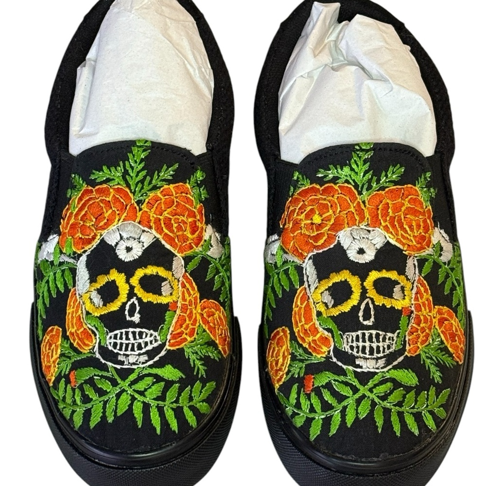 New DÍA DE LOS MUERTOS EMBROIDERED SNEAKERS SLIP ONS